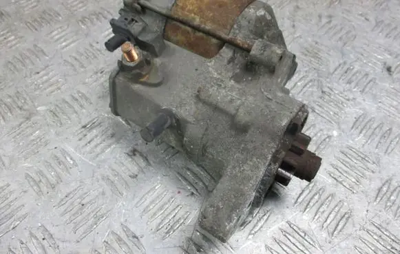 Toyota Yaris Starter motor 2810033050