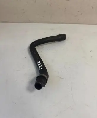 Mercedes-Benz Vito Viano W639 Coolant pipe/hose A6398324023