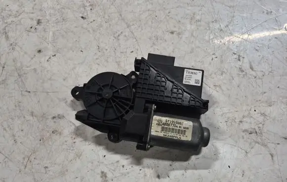 Skoda Fabia Mk1 (6Y) Front door window regulator motor 6Y1959802 SK240PDLS 400877D