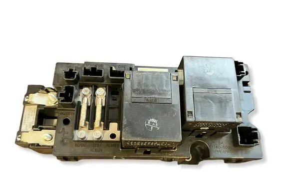 Toyota Prius (XW30) Relay mounting block G92Z128010