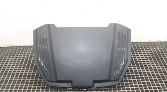 Audi e-tron Front trunk storage compartment 4KE863362B 4KE863369