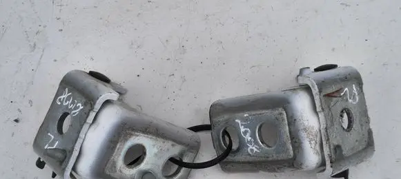 Front door hinge set