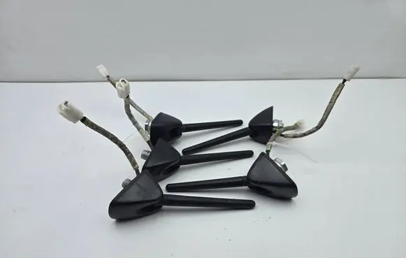 Toyota Prius (XW30) Radio antenna 