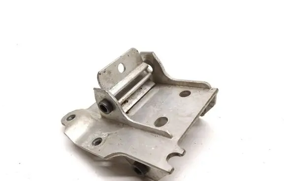 BMW 5 F10 F11 Radiator mount bracket 718651409