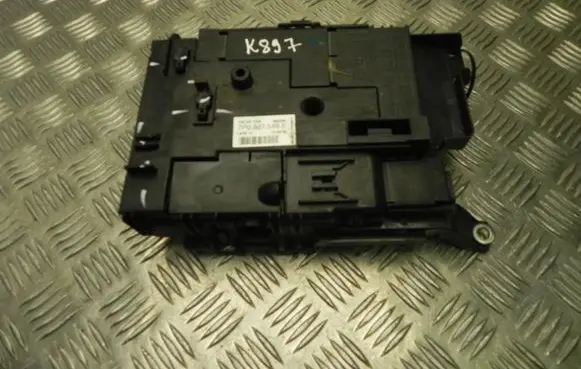 Volkswagen Touareg II Fuse box set 7P0937548F K897