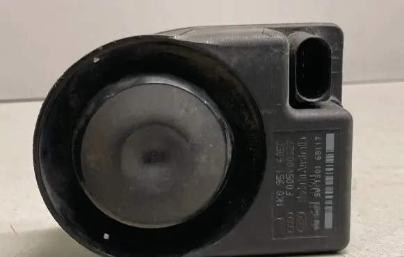 Volkswagen PASSAT B6 Alarm system siren 1K0951605D