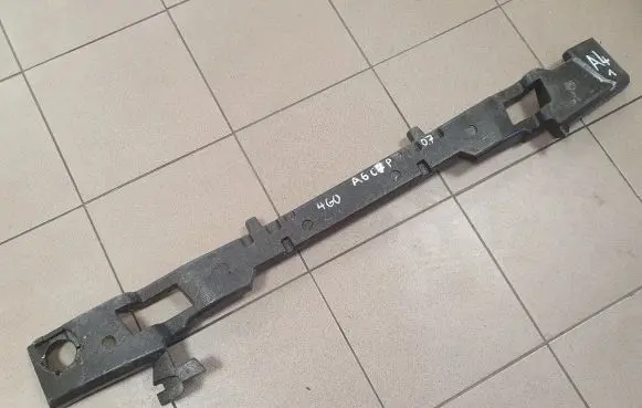Front bumper foam support bar