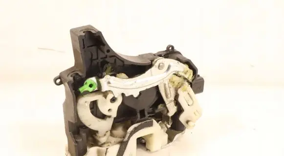 Peugeot 4007 Rear door lock 07Z28B