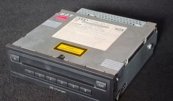 Audi A6 S6 C6 4F CD/DVD changer 4F0035110A