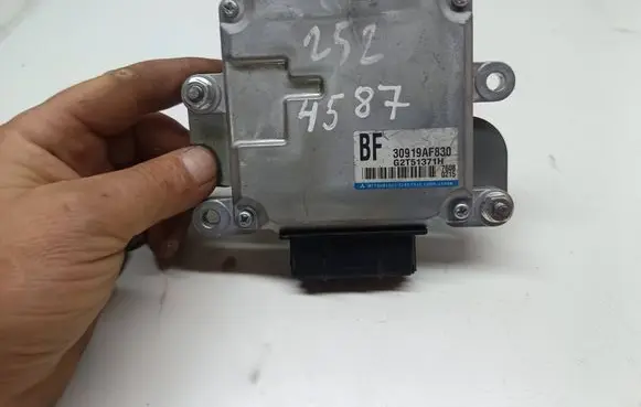 Subaru Forester SJ Gearbox control unit/module 30919AF830 G2T51371H