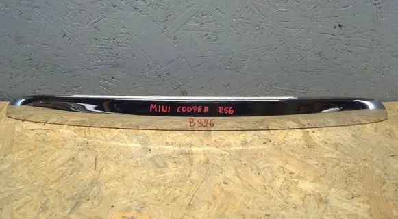 Mini One - Cooper Coupe R56 Trunk door license plate light bar 7151140