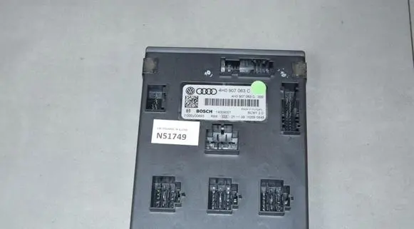 Volkswagen Touareg II Comfort/convenience module 4H0907063C