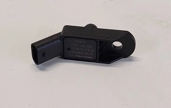 Peugeot 308 Air pressure sensor 0261230253 V7599907