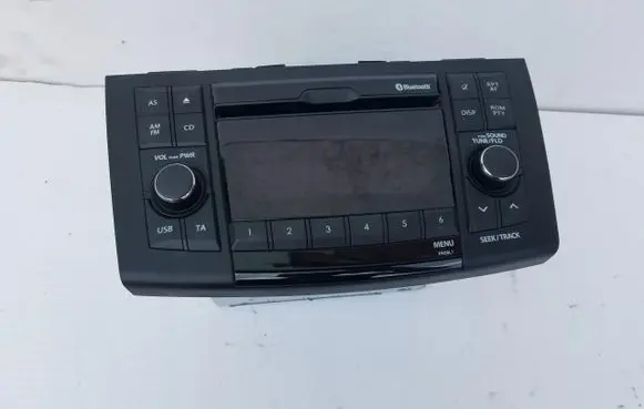 Suzuki Swift II Radio/CD/DVD/GPS head unit