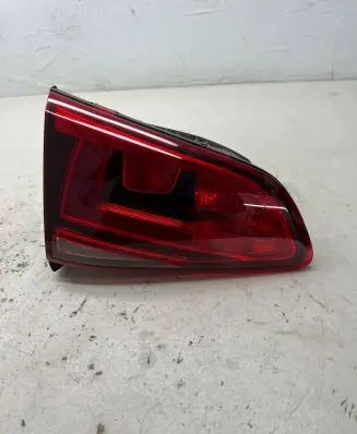 Volkswagen Golf VII Tailgate rear/tail lights 5G0945093AE 90052130