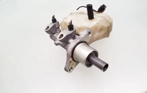 BMW 3 E46 Master brake cylinder 03350884791