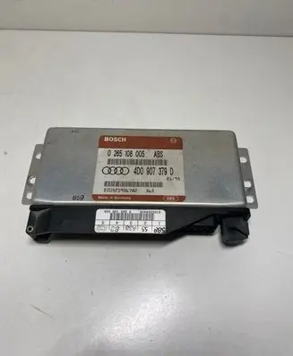 Audi A4 S4 B5 8D Engine control unit/module 4D0907379D 0265108005 DT0521956782