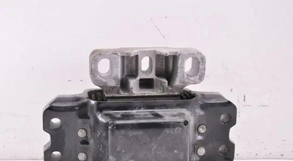 Skoda Octavia Mk2 (1Z) Engine mount bracket 1K0199555