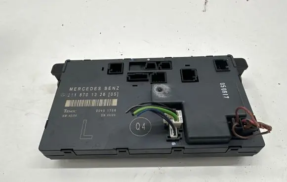 Mercedes-Benz E W211 Door control unit/module A2118701326
