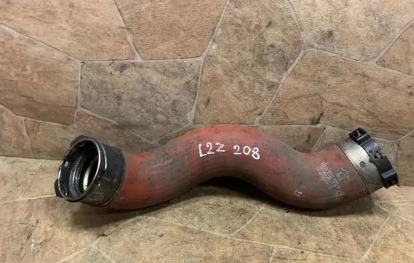 Mercedes-Benz E W212 Intercooler hose/pipe A2125280882