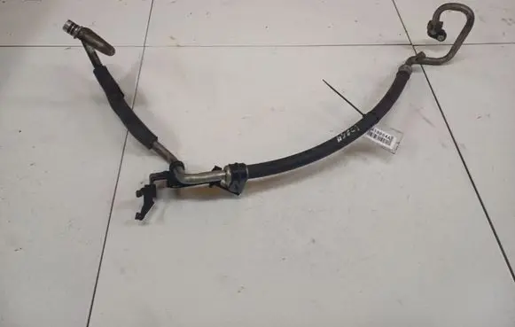 Toyota Avensis Verso Air conditioning (A/C) pipe/hose