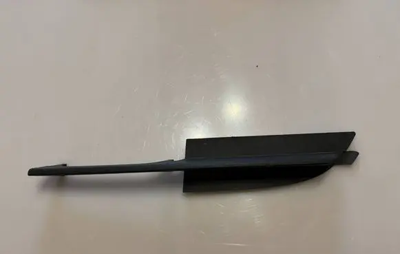 BMW 3 E46 Front bumper corner part panel trim 7043496