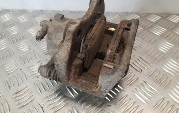Nissan Primera Front brake caliper