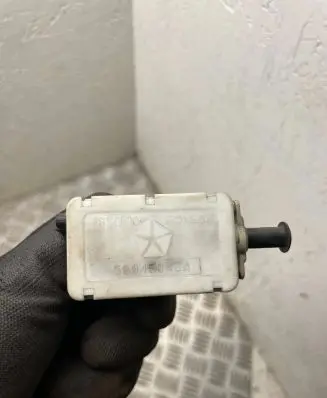 Chrysler Grand Voyager IV Brake pedal sensor switch 56045043AG