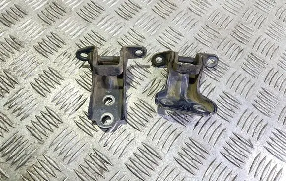 Rear door hinge set