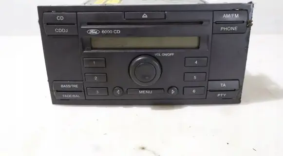 Radio/GPS head unit trim