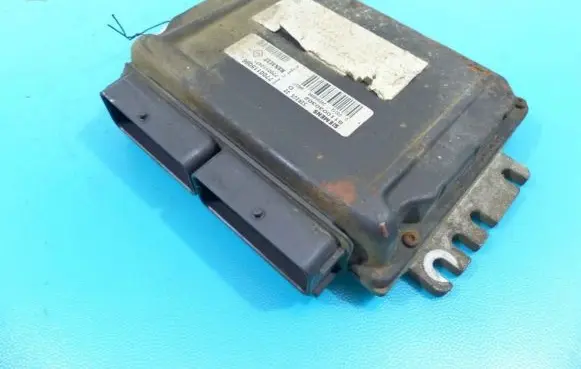 Renault Megane I Engine control unit/module ECU S110030302D IMPRK1192265