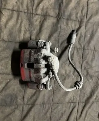 Opel Insignia A Front brake caliper