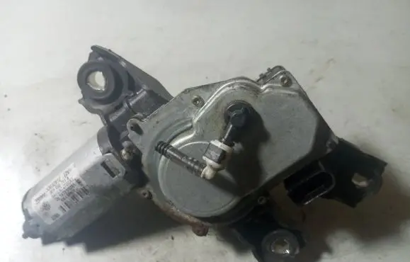 Volkswagen PASSAT B6 Rear window wiper motor 3C9955711A