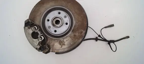 Citroen DS5 Front wheel hub spindle knuckle