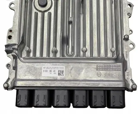 BMW 5 E39 Engine control unit/module 8831186