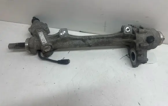 BMW 4 F32 F33 Steering rack 6874671 83533600000