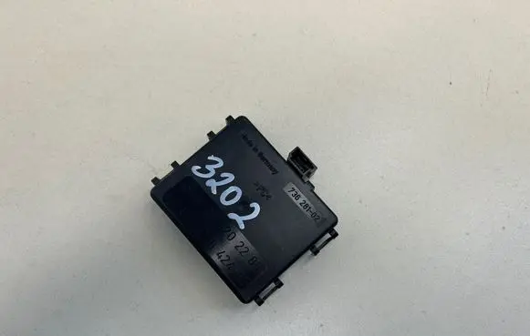 Mercedes-Benz E W211 Rain sensor A2118202285 73628102 5DC00842402