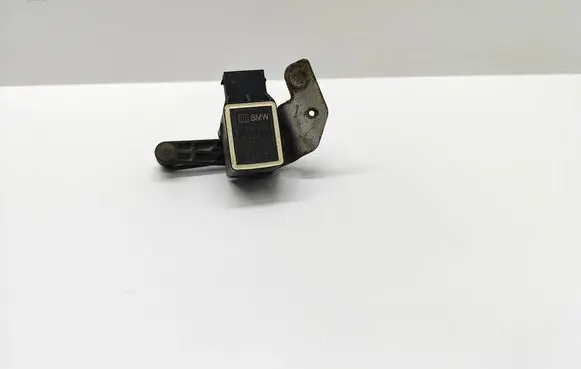 BMW 5 E60 E61 Rear air suspension level height sensor 6752797 675279701 37146752797