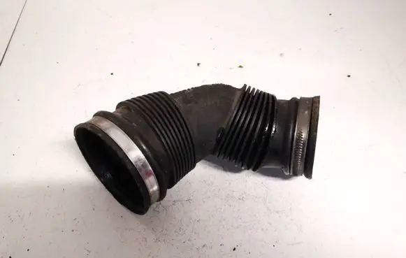 Audi A4 S4 B7 8E 8H Air intake hose/pipe 8e0129615