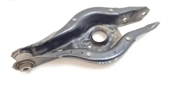 BMW 2 F22 F23 Rear upper control arm/wishbone 6867540