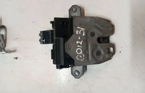 Volvo V60 Tailgate/trunk/boot lock/catch/latch 31276696