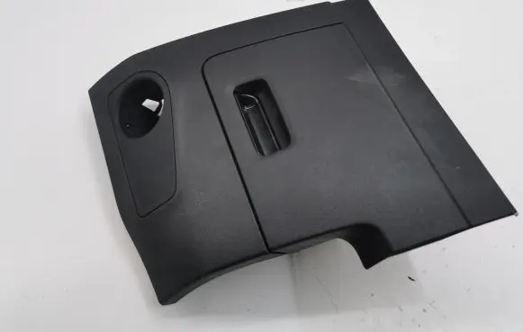 Volkswagen Tiguan Glove box 5NC857919 5NC858365