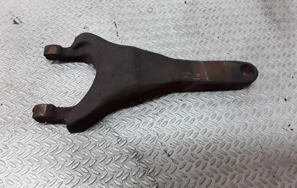 Toyota Avensis Verso Clutch release arm fork 