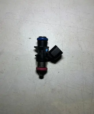 Chrysler Town & Country V Fuel injector 05184085AC 0280158233