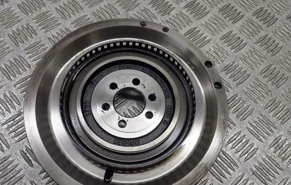 Skoda Fabia Mk1 (6Y) Flywheel 03D105271