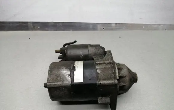 Mercedes-Benz A W168 Starter motor 0051512101 D7E38