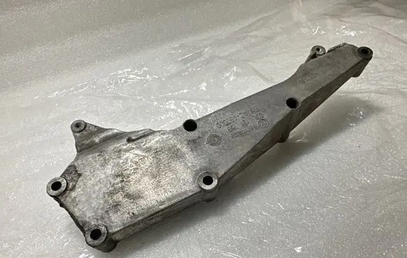 Audi A4 S4 B8 8K EGR valve cooler bracket 03L131159 V230 AC46000D