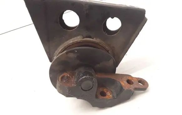 Nissan Primera Engine mount bracket RN6249OLB RN6249
