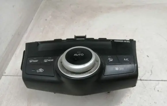 Toyota Prius+ (ZVW40) Climate control unit 5590047080 2370004050