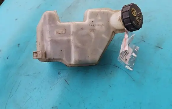 Ford Fiesta Brake fluid reservoir 03350884931 IMPRK1316329